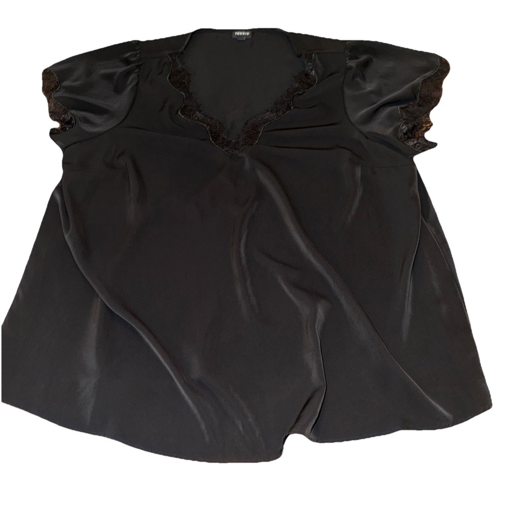 Women's Torrid Black Chiffon Lace Sleeve Sheer Blouse‎ Torrid Size 2